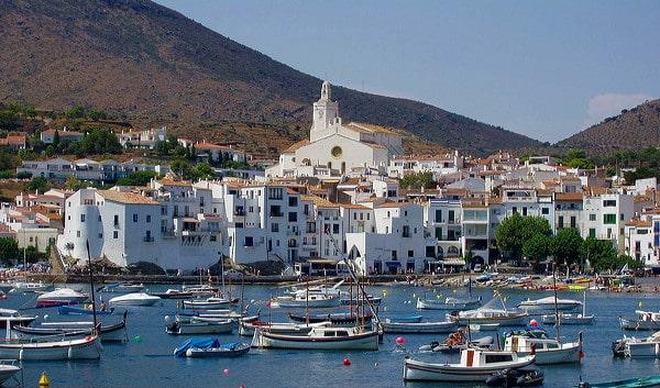 GUIA COMPLETA PER COMPRAR UNA EMBARCACIÓ A CADAQUÉS: CONSELLS I RECOMANACIONS